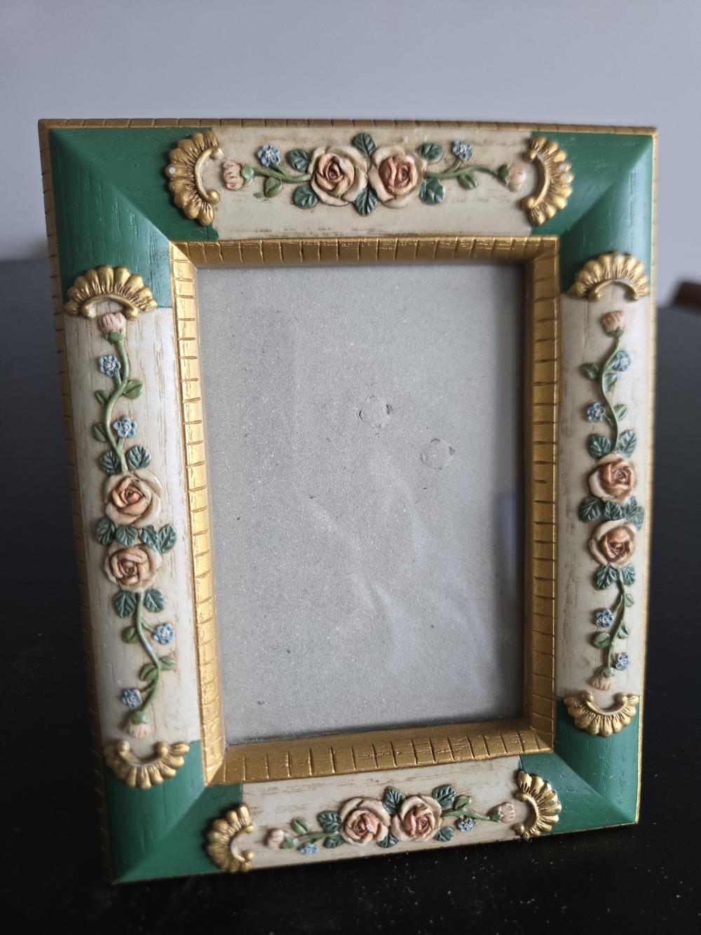 Vintage Floral Resin Photo Frame - Green & Cream Rose Tabletop / Wall Hanging